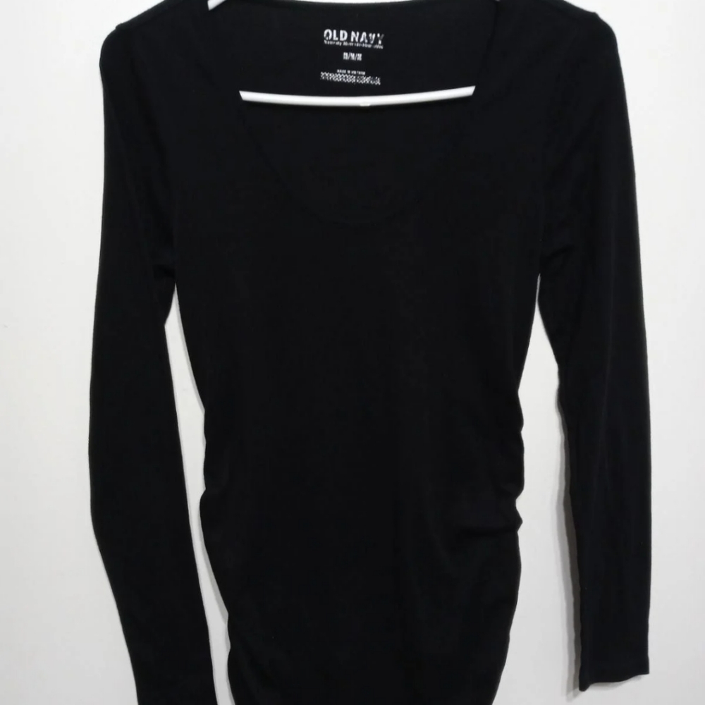 Old Navy Maternity shirt